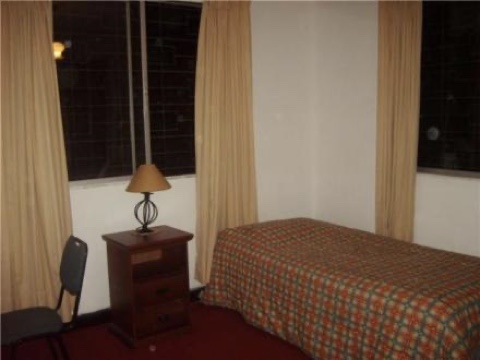 PIEZA EN LA SERENA CON MUEBLES