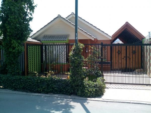 HERMOSA CASA EN LAMPA
