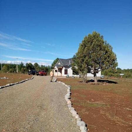 VENDO CASA DE UNA HECTÁREA, EN  PARRAL
