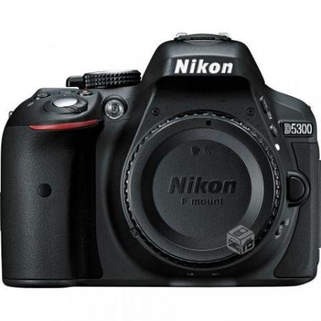 NIKON REFLEX DIGITAL FULL HD 5300 + 3 
