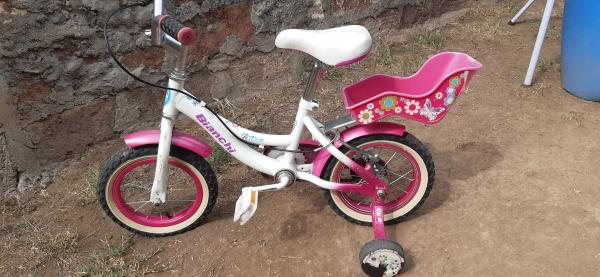 SE VENDE BICICLETA BIANCHI NIÑA