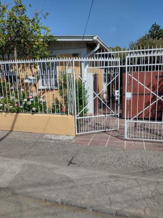 SE VENDE CASA EN CONCHALÍ, 4 HAB. 200 M2