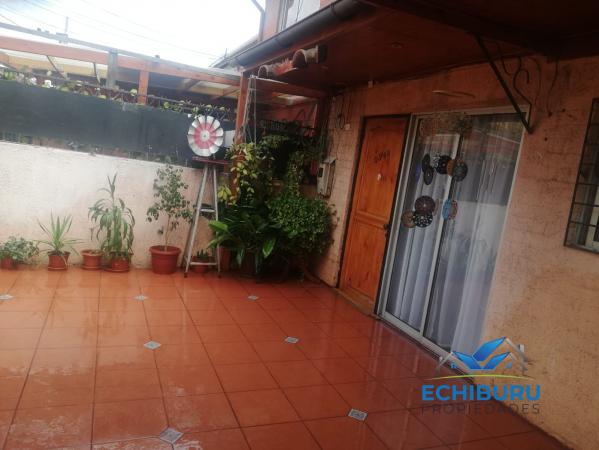 SE VENDE CASA ESQUINA A MINUTOS DE METR.