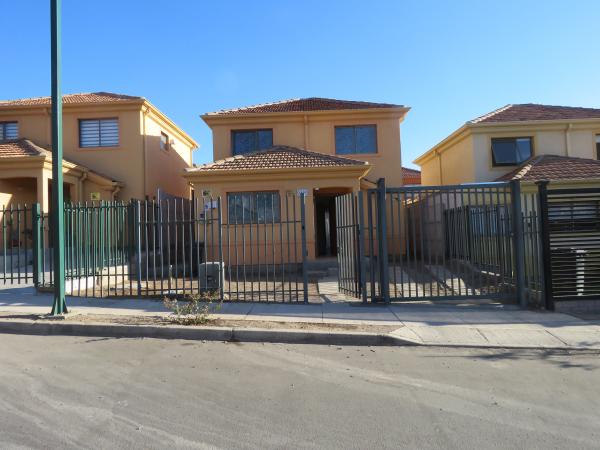 CASA SEMI NUEVA CIUDAD DE LOS VALLES