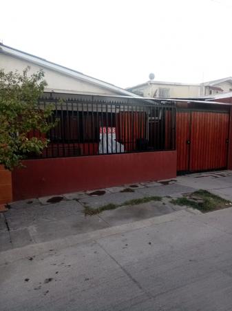SE VENDE CASA 3 HABITACIONES
