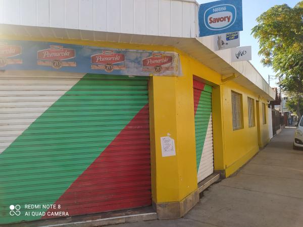 VENDO CASA CON LOCAL COMERCIAL 172 M2