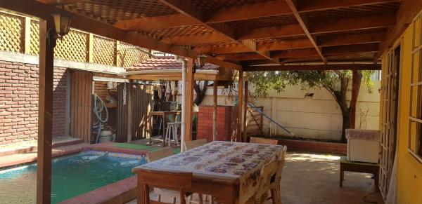 CASA AISLADA 3 HAB 2 BAÑOS PISCINA