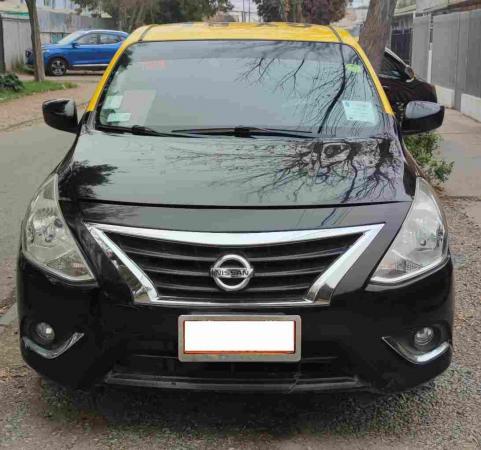 VENDO TAXI NISSAN VERSA 2015 ÚNICO DUEÑO