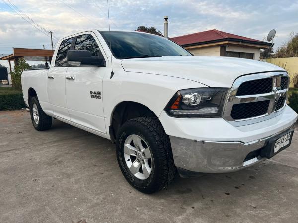 DODGE RAM 1500 SLT