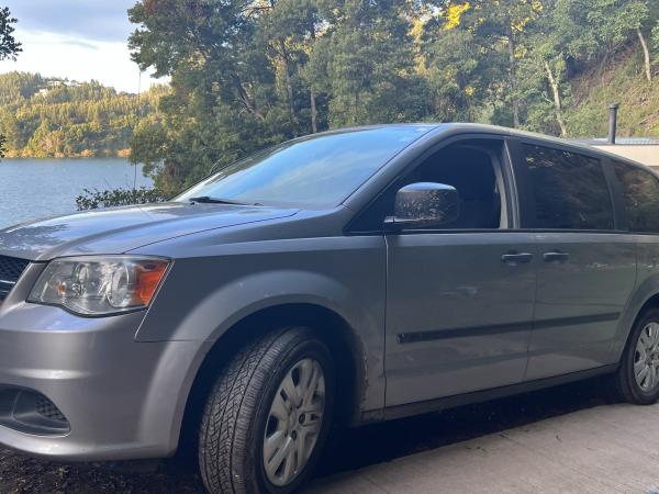 DODGE GRAND CARAVAN 2.3 2015