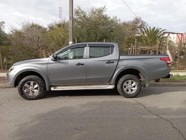 MITSUBISHI L200 WORK