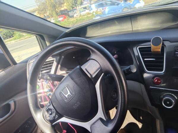 SE VENDE AUTO