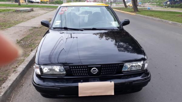 VENDO TAXI NISSAN V16 CON CUPO Y DERECHOS