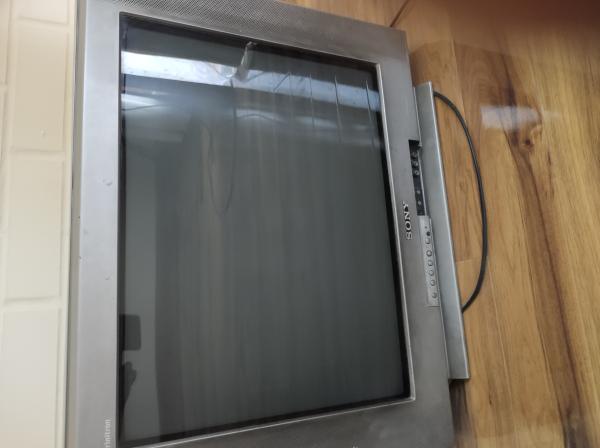 TV SONY TRINITRON 