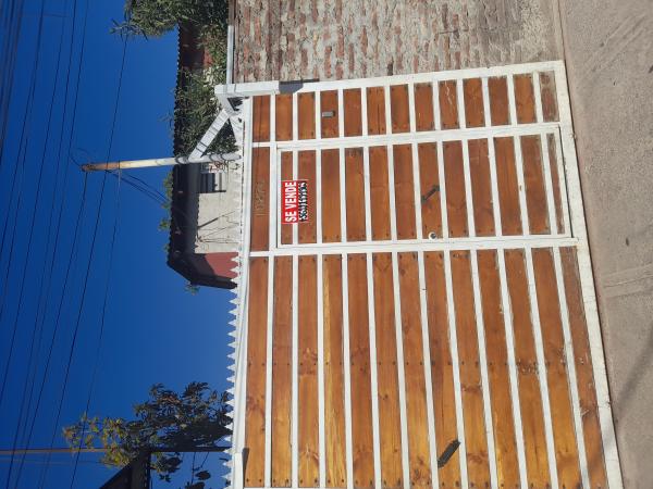 VENDO CASA DE 2 PISOS PRECIO CONVERSABLE