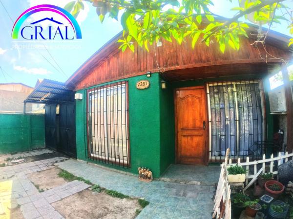 SE VENDE AMPLIA CASA EN PADRE HURTADO