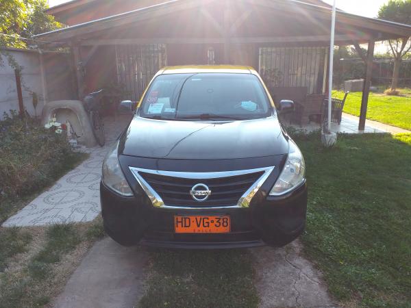 SE VENDE NISSAN VERSA AÑO 2015