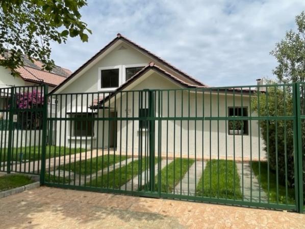 HERMOSA CASA 2 PISOS