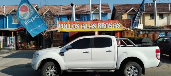 OPORTUNIDAD LOCAL CON CASA FUNCIONANDO