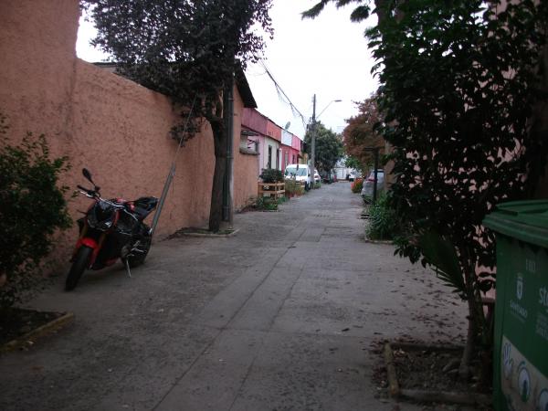 GRAN CASA 4D 2B  CALLE CHILOÉ SANTIAGO  
