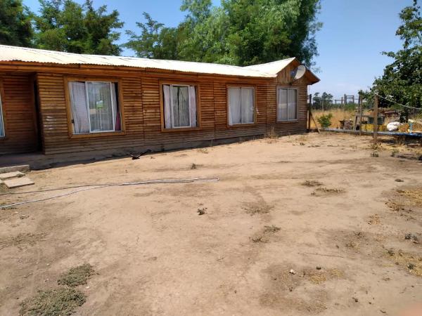 VENDO CASA CON TERRENO EN LAMPA