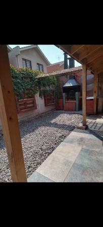 ARRIENDO CASA ESQUINA
