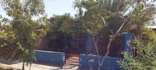 SE VENDE CASA AMPLIA Y PATIO GRANDE EXELENTE OPOR