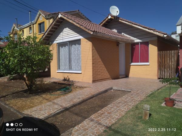 VENDO CASA AISLADA.