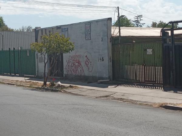 CASA CON LOCAL COMERCIAL