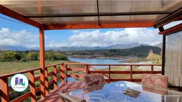 VENTA HERMOSA CASA -COLBUN
