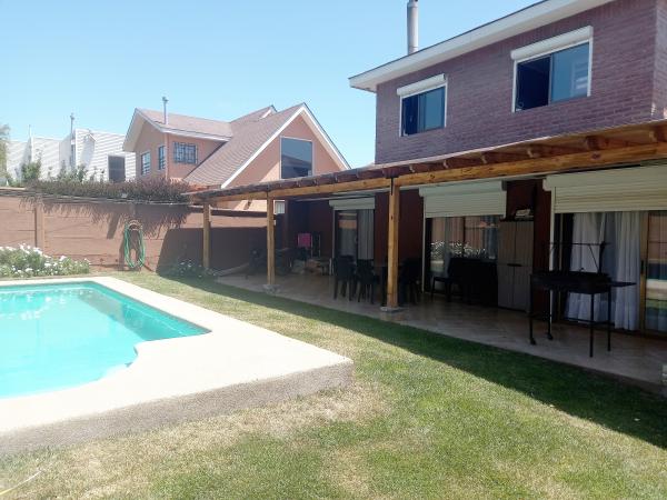 HERMOSA CASA ALGARROBO 