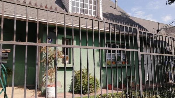 EXCELENTE, AMPLIA Y MODERNA CASA EN VALLE ORIENTE