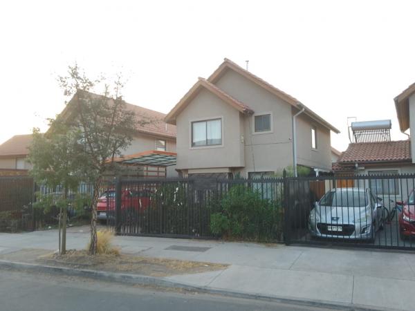 ARRIENDO CASA 
