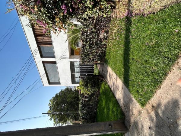 ARRIENDO CASA EN LAS CONDES 3D+3B+1E