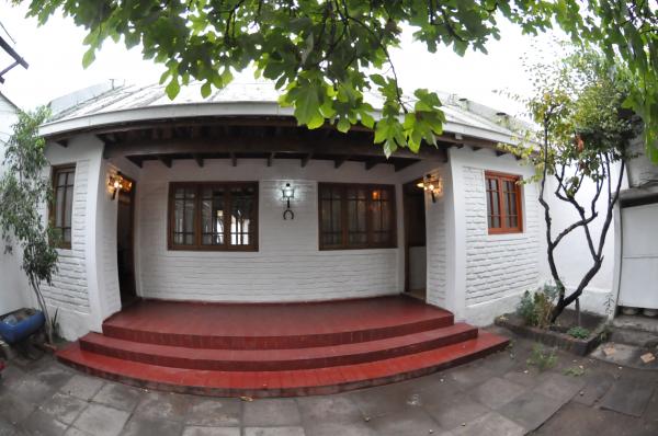 ARRIENDO CASA INTERIOR COMUNA SANTIAGO CENTRO
