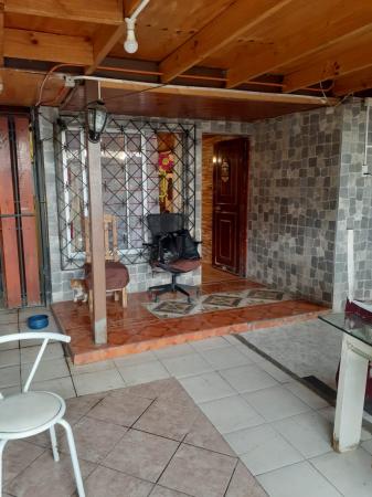 VENDO CASA CON NEGOCIO DE ARRIENDO DE PIEZAS
