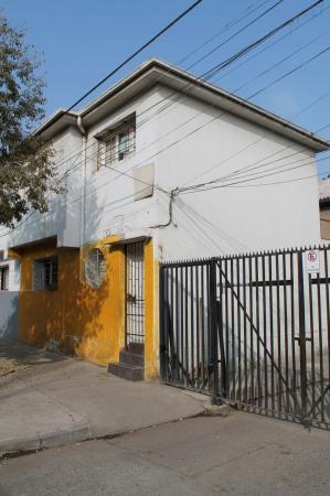 CASA EN BARRIO SAN EUGENIO - CLUB HIPICO