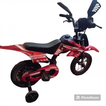 BICICLETA ARO 14 SEMI NUEVA ROJA PARA NIÑO