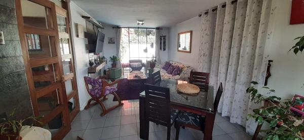 VENDO CASA EN PEÑALOLÉN 3D+2B+3E