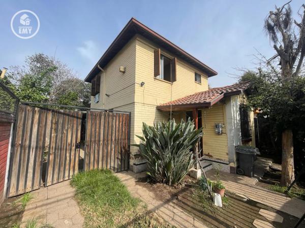 VENDO CASA EN LA COMUNA DE ÑUÑOA