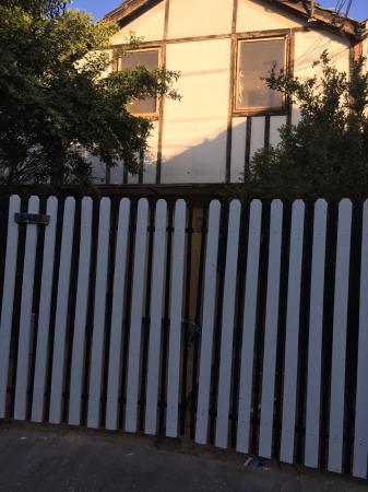SE VENDE CASA SIN DEUDAS EN MAIPÚ, CON JARDÍN, 3 P