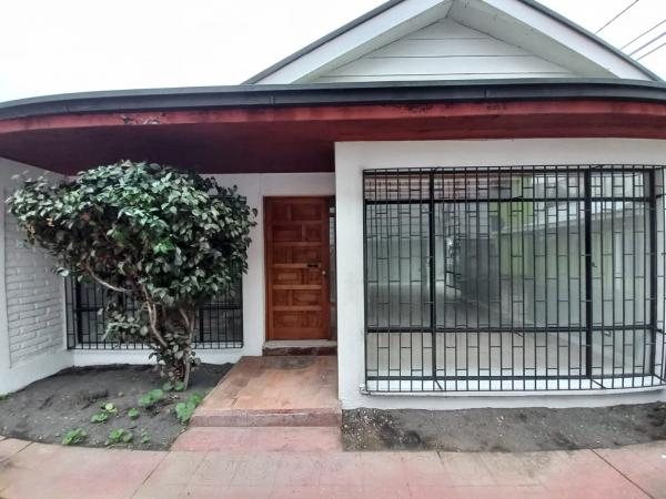 V 1506-LR-SE VENDE CASA EN CHILLÁN