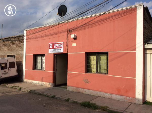 VENDO CASA EN LA COMUNA DE RECOLETA