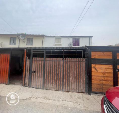 SE VENDE CASA EN CERRO NAVIA