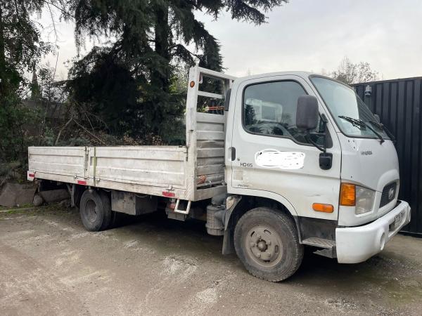 SE VENDE CAMIONETA EN BUEN ESTADO
