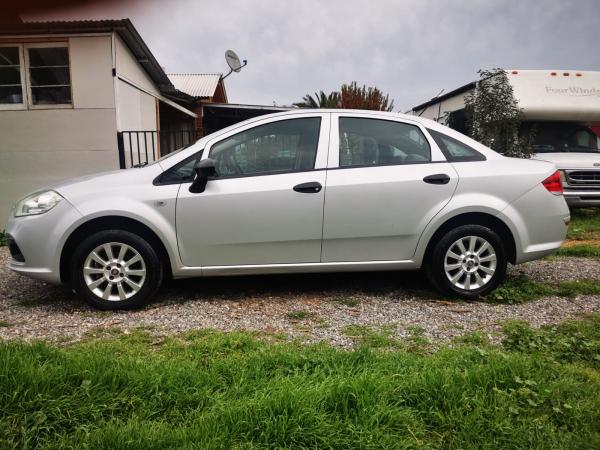FIAT LÍNEA EXL 1.4 AÑO 2018