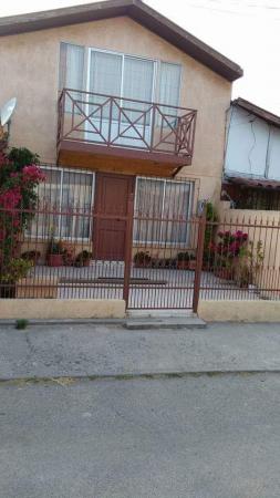 ARRIENDO CASA