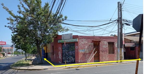 CASA CON LOCAL