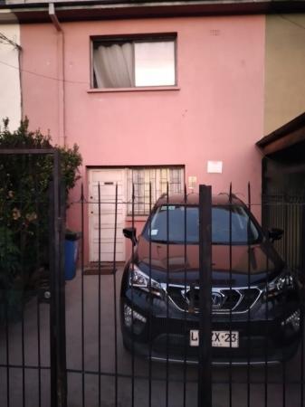 CASA 2 DORMITORIOS, ESTACIONAMIENTO