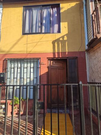 CASA DOS PISOS EN LOS VILOS - TEMPORADA DE VERANO